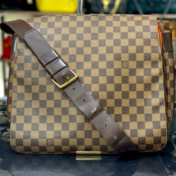 Louis Vuitton | Bags | Louis Vuitton Messenger Damier Bag  display picture 1